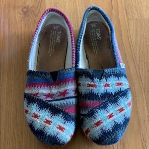 Women’s Toms slip ons with fleece liner